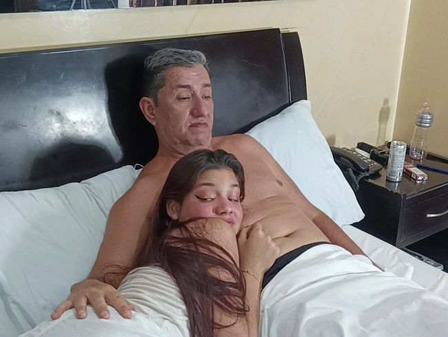 Download: SamantaDark4u - Die geheimen Treffen von Annie und einem reifen Mann.