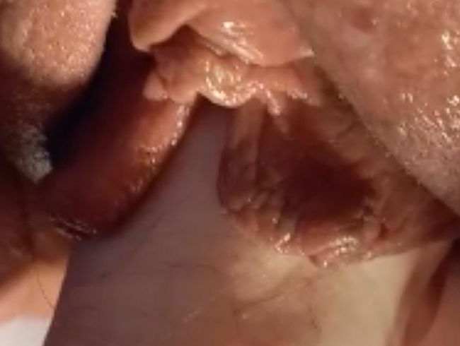 Download: Sandy-366 - Nahaufnahmen von Hand in der Fotze