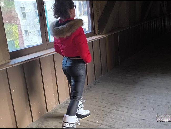 Download: Sandy4Love - Lederhose+Moonboots+Superdry Winterjacke