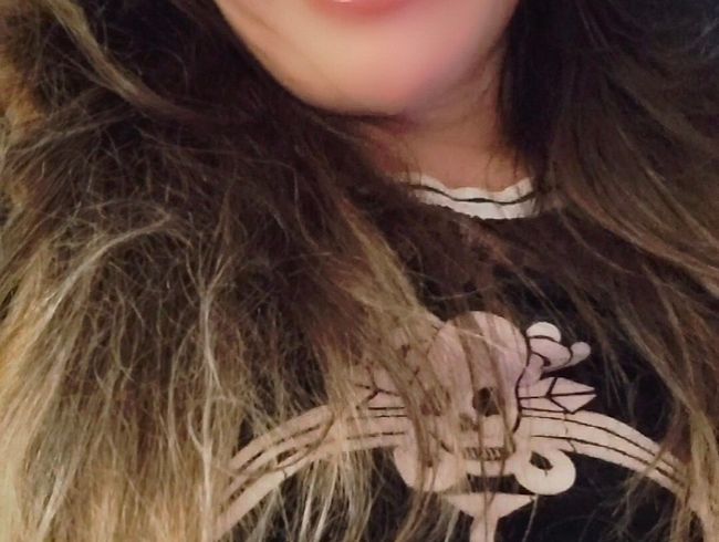 Download: SantaY - Bleibst du, um den Film anzuschauen … oder schaust du mir zu?