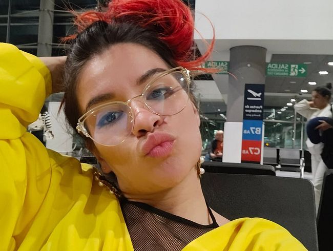 Download: SantaY - Schwarz, rot... und feuchte Versuchung