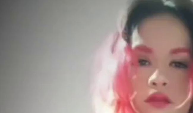 Download: SantaY - Knien Sie vor Ihrem Besitzer