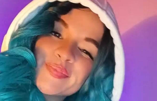 Download: SantaY - DIESMAL BIN ICH EINFACH ETWAS VERRÜCKTER.