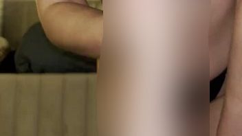 Download: Sarah361 - Schau mir zu beim wichsen und denk dir es wäre DEIN SCHWANZ!