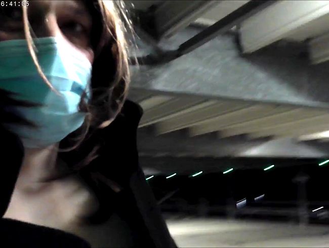 Download: Sarisha - User Befehl ! Geh auf ein Parkdeck mit deinem Mantel und Unterwäsche