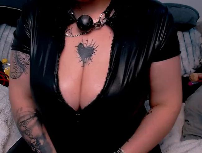 Download: Satisfaction6988 - sexy necken im Latex-Outfit