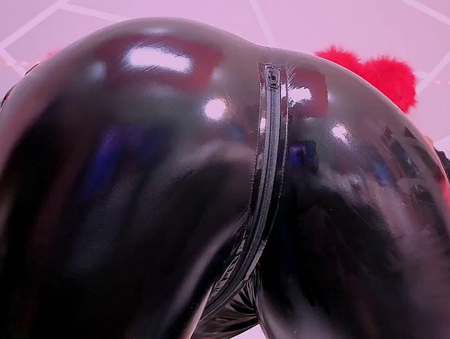 Download: Satisfaction6988 - Latex-Catsuit-Teaser