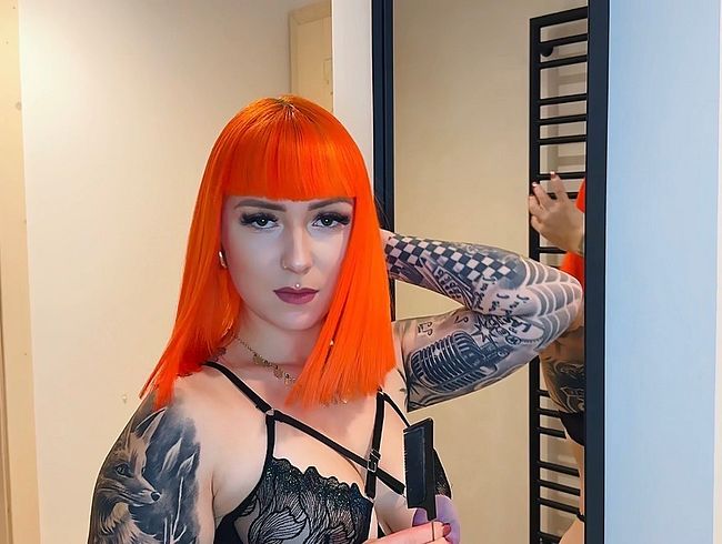 Download: Scarletvixenofficial - Ich schminke mich in Dessous und du bist ganz nah dabei.