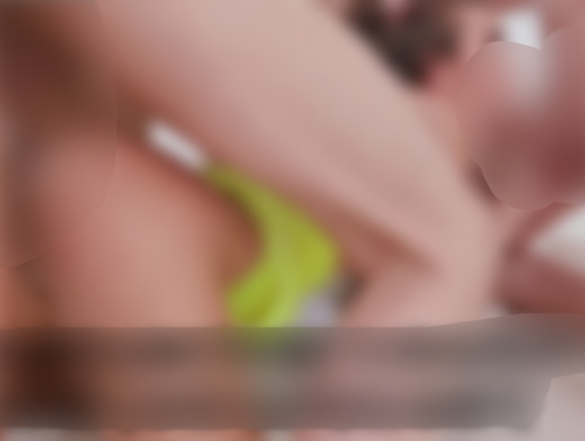 Download: Schnucki-Maus - Gangbangteeny bekommt jedes Loch aufgebohrt!