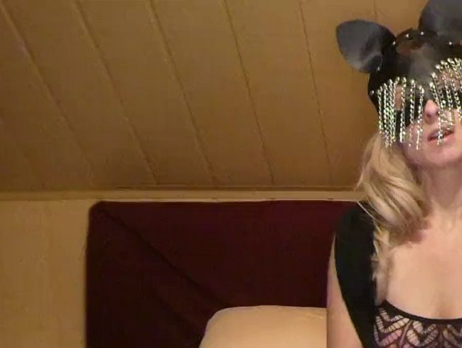 Download: Secret-MiaToy - Ich verabschiede mich von meiner Maske, das letzte Video MIT Maske