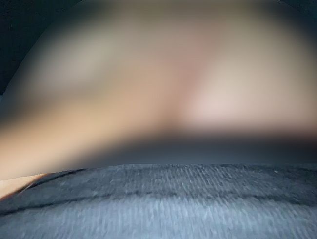 Download: SeineSquirtLady - Ich reite meinen Herrn rückwärts und er fingert mich.