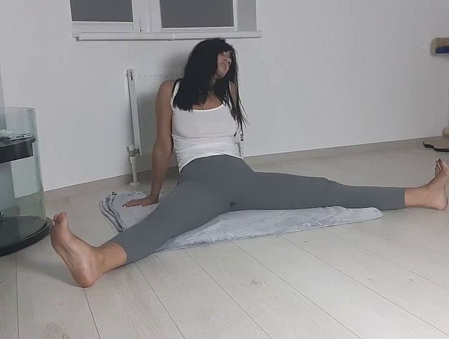 Download: Sexwife45 - Sport-Squirting. Yoga-Unterricht.