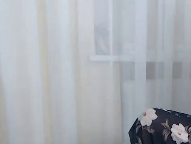 Download: Sexwife45 - Geile, reife Stiefmutter braucht Aufmerksamkeit.