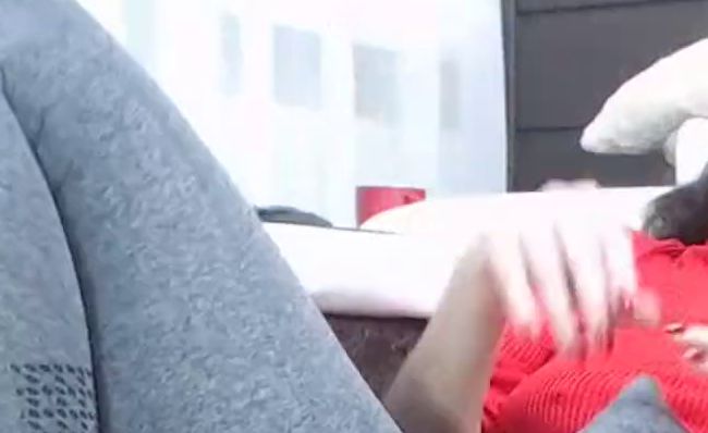 Download: Sexwife45 - Übermäßig geile Brünette spritzt