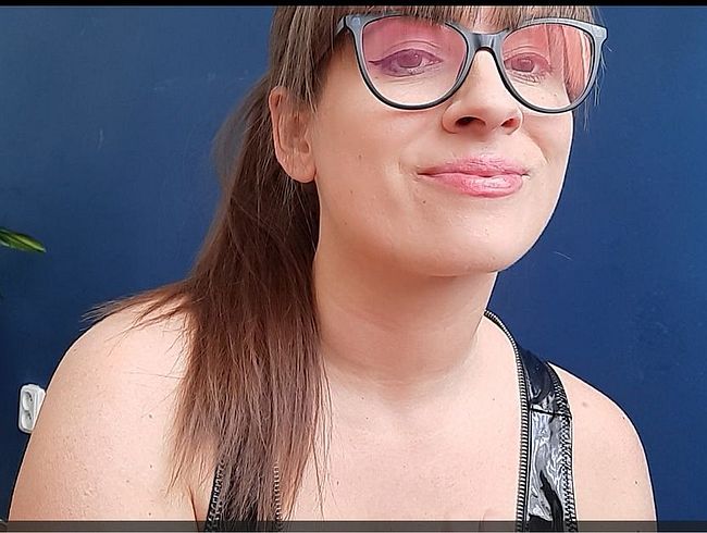 Download: Sexy-Traum - Wilde und nasse Stimulation - Speichel und Glasdildo