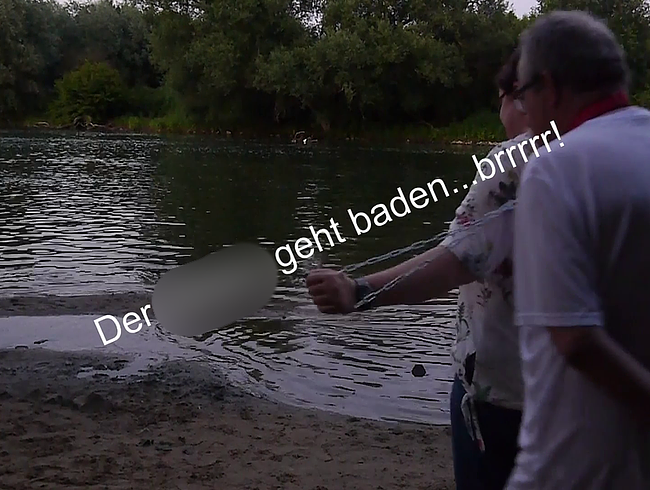 Download: SexyDomSanne - Der Sklave geht baden mit Herrin Sanne!!! Brrrr....