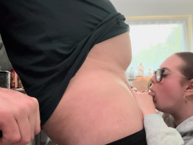 Download: SexyJanaHot - Spontan vom Nachbarn überrascht