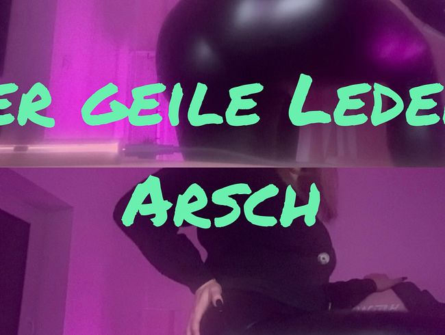 Download: SexyJanaHot - Der geile Leder Arsch