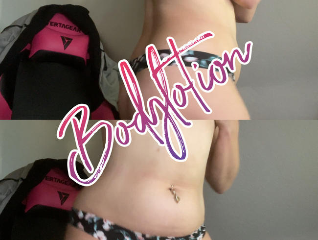 Download: SexyJanaHot - Bodylotion Action