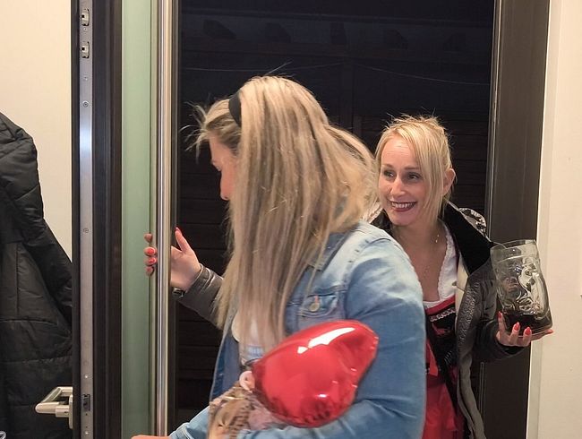 Download: SexyMilfDiana - Wiesn Girls privat – was wirklich nach dem Fest passiert