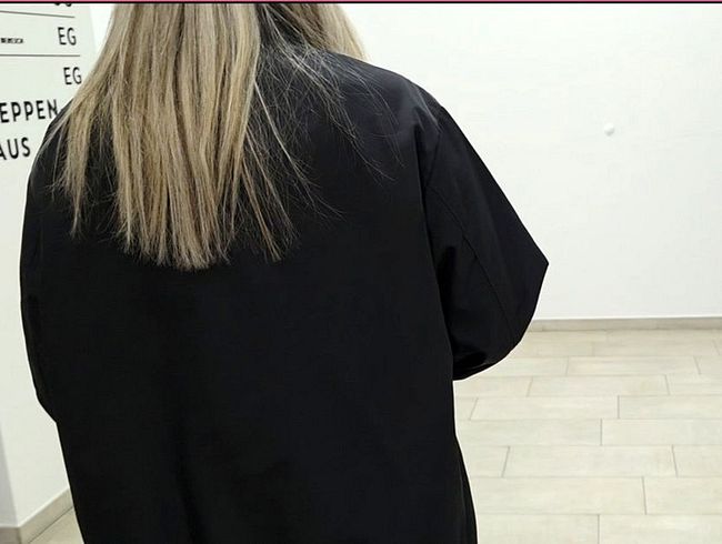 Download: SexyMilfDiana - Frauenarzt-Check bestanden, Der nächste Job wartet in der Tiefgarage!