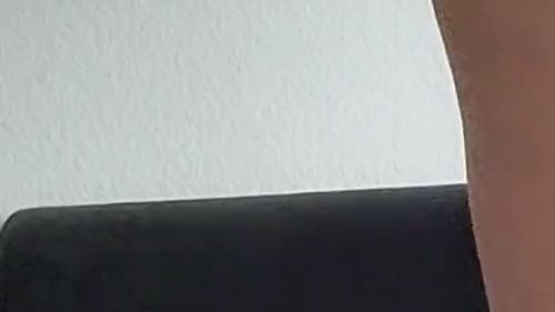 Download: SexySuesse - User Hengstschwanz wird verwöhnt