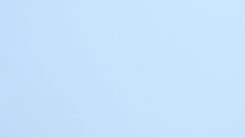 Download: SexyThai1987 - Riesendildo ficken im geiler Poizeiuniform mit Halterlosen und Highheels