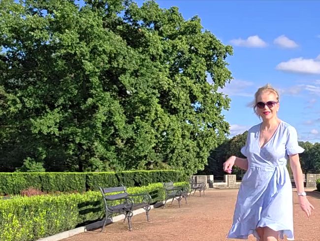 Download: Sexyjennyeu - Park Masturbation - Geiler Nervenkitzel