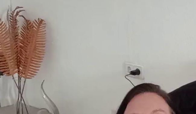 Download: Sexypaar3947 - ....glotzen und wichsen, genau das Richtige für dich um geil abzuspritzen...