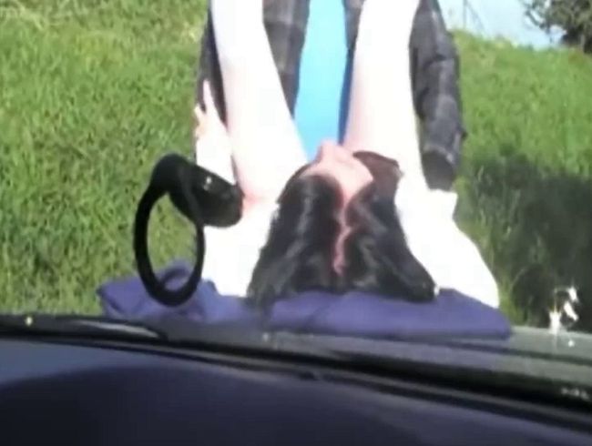 Download: SexyprivatGirl - ER FICKT TIEF REIN - Auto Ausflug Blasen Ficken Creampie