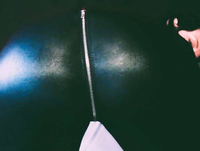 Download: SexyprivatGirl - Fan darf ran... Meine 2 geilen Löcher live