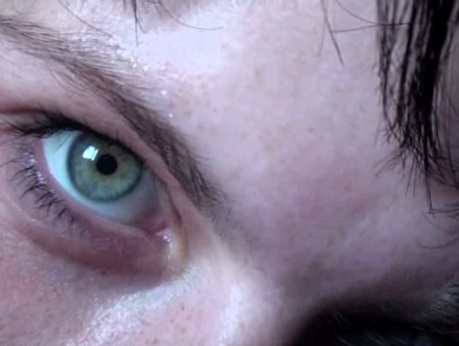 Download: SexyprivatGirl - SahneShow... lutschen... saugen... bis er mir alles ins Maul pumpt