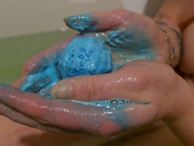 Download: SilentXFlame - Blaue Schaum Spielerei