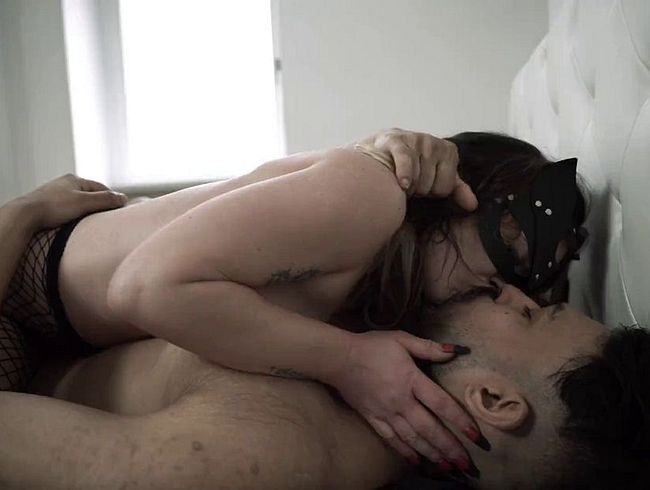 Download: Sinflare - Full Video Sinflare dominiert ein devotes Mädchen und fickt sie Hart