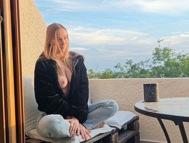 Download: SirenaSweet - Ich zeige dem Nachbar wie man mich zum Orgasmus bringt!