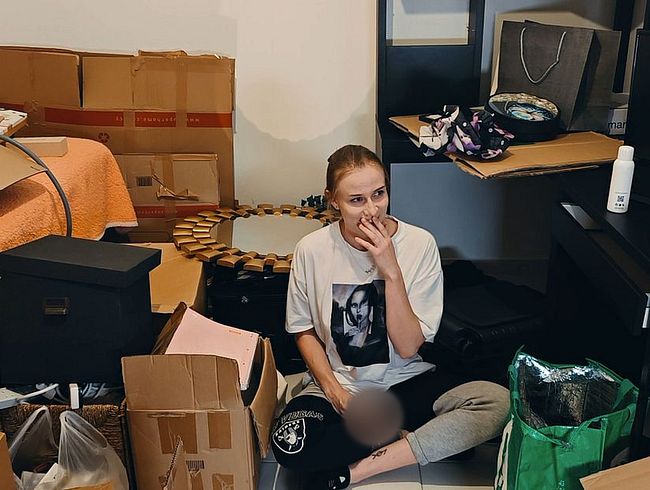 Download: SirenaSweet - Kisten, Chaos und ein geiles Helferlein beim Umzug