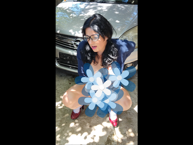 Download: SlutMom109 - Als der Hure das Geld ausgeht, muss sie einen geeigneten Ersatz finden