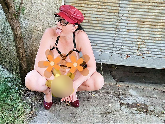 Download: SlutMom109 - Reife Lederliebhaberin...