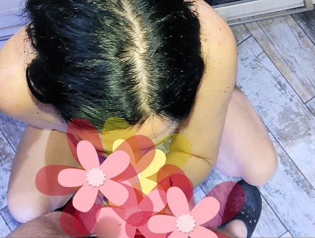 Download: SlutMom109 - Nymphomanin Ehefrau ist süchtig nach dem Saugen großer Schwänze