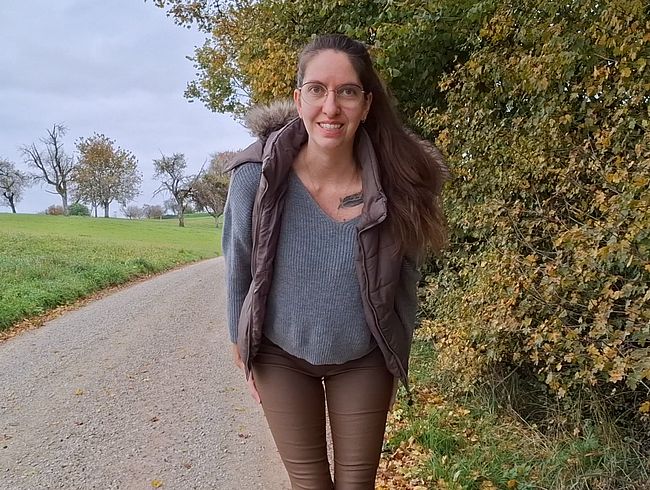 Download: Sofia-Bloom - Ist das verboten? Erstes mal NS und direkt outdoor