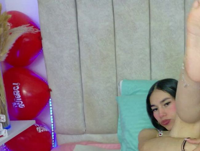 Download: SophiaStorm1 - sexy latina