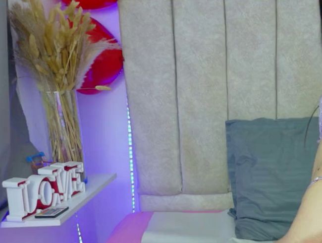 Download: SophiaStorm1 - Roter Arsch für dich