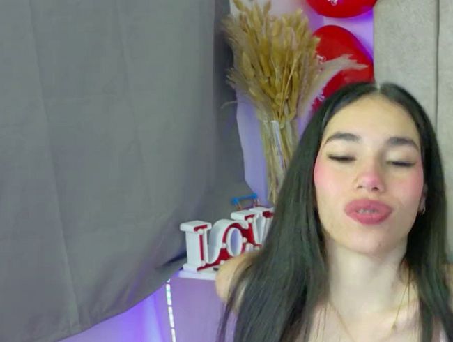 Download: SophiaStorm1 - Hol dir diesen sexy Körper