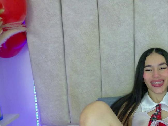 Download: SophiaStorm1 - Holt dieses Schulmädchen!