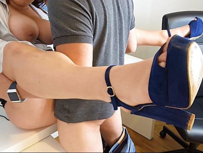 Download: SophieShy - Auszubildenden verführt