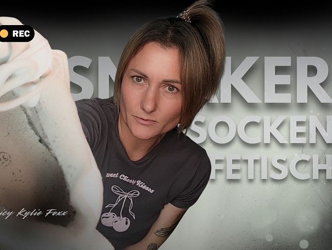 Download: SpicyKylieFoxx - Sneaker und Sportsocken: Aber so richtig dreckig!