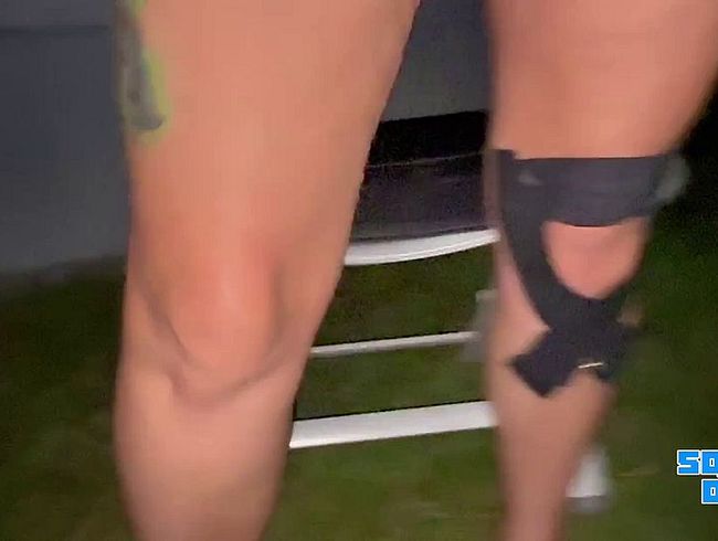 Download: Squirtydirty - Einfach die Beine breit machen und los pissen…