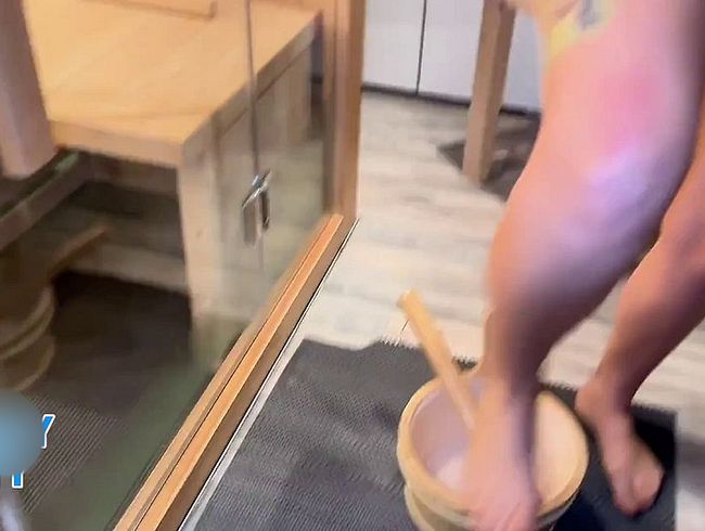 Download: Squirtydirty - Ein Sauna Aufguss der ganz besonderen Art!