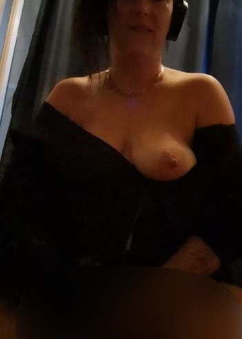 Download: Steffi844 - Black Dessouse!!!