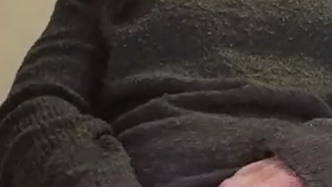 Download: Steffi844 - Im Office Horny